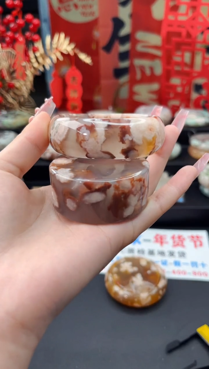 【闪购商品】石英质玉手镯未镶嵌赠送镯心（56圈口）