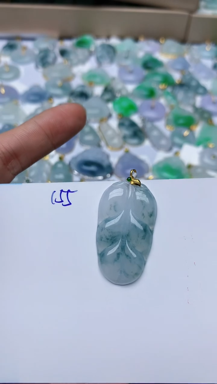 【闪购商品】翡翠颈饰18K金镶嵌天然翡翠A货  