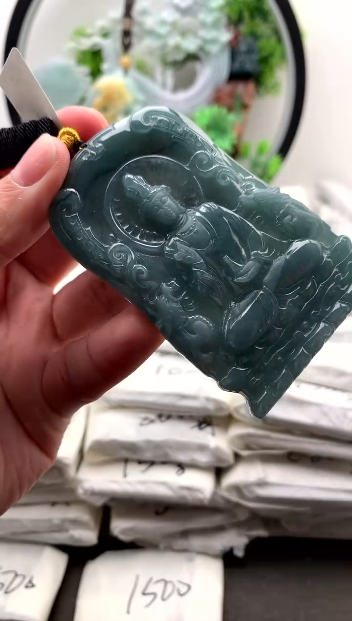 【闪购商品】翡翠颈饰未镶嵌观音