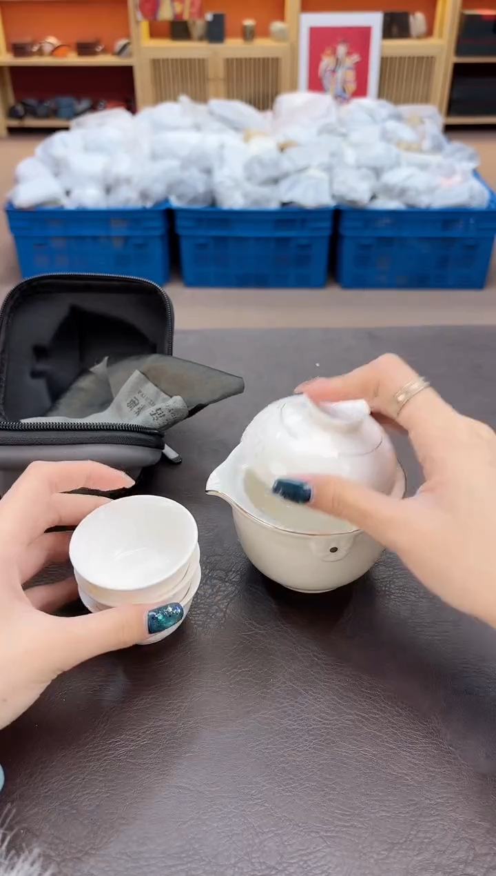 【闪购商品】摆件瓷SC1111111111111