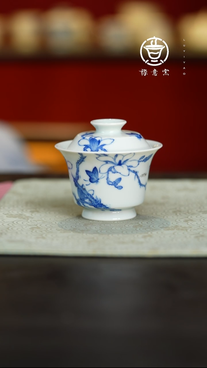 禄意窑描银玉兰盖碗