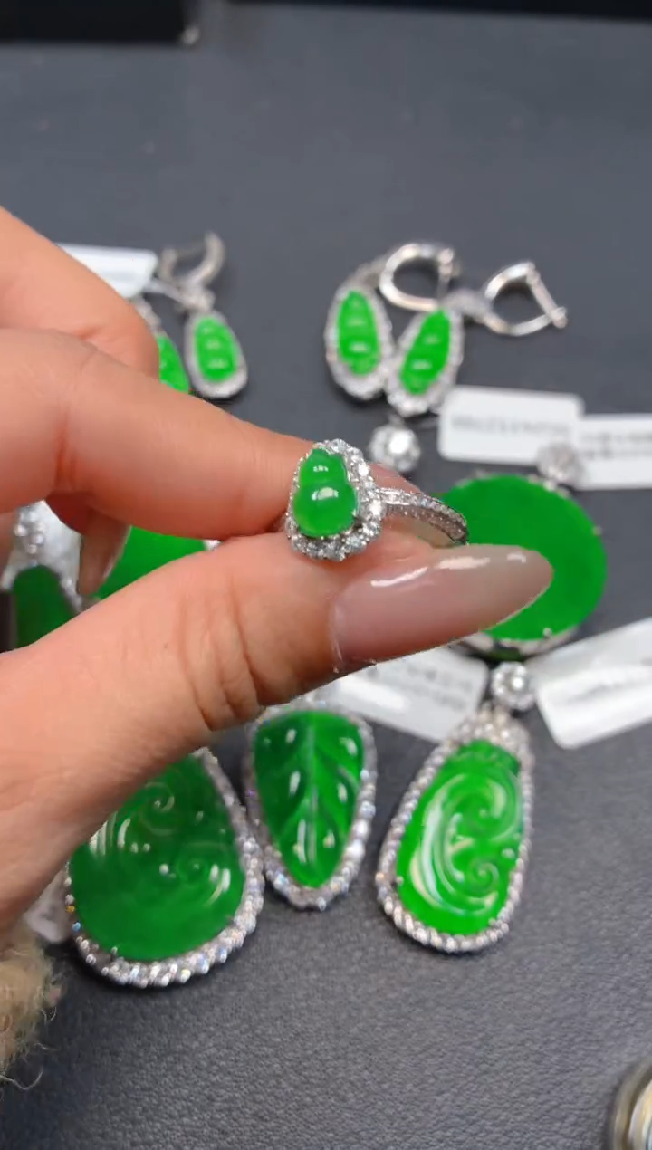 吊坠(不含链)银S925镶嵌翡翠1