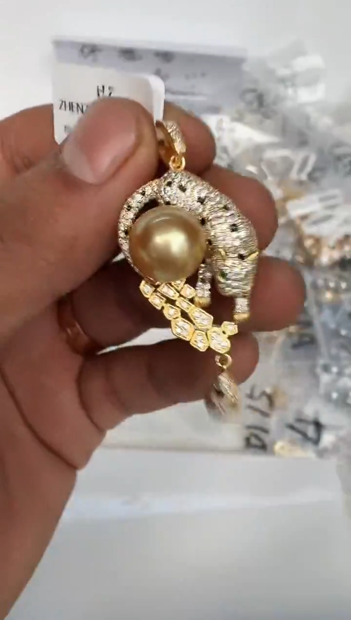 颈饰银S925镶嵌海水珍珠吊坠