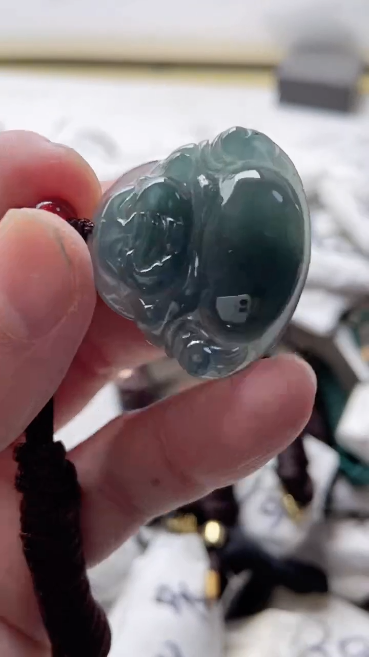 【闪购商品】翡翠颈饰未镶嵌8888888888888