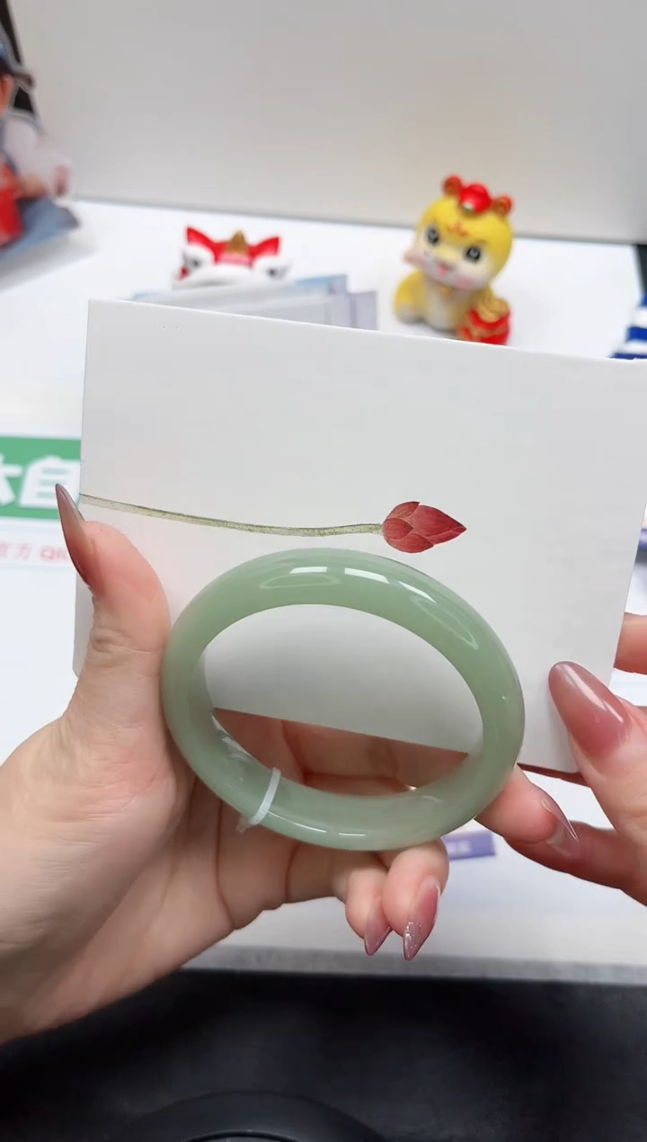 【闪购商品】石英质玉手镯未镶嵌256-59