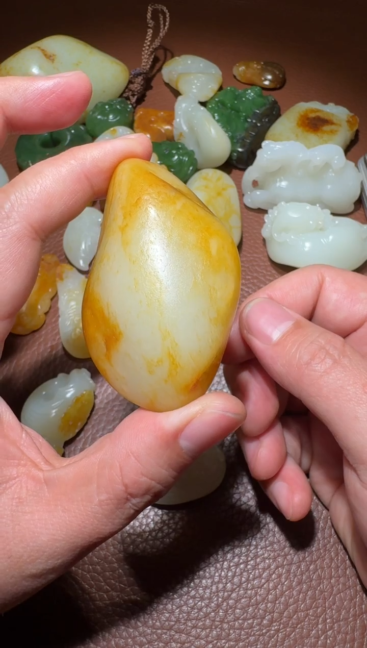 未镶嵌和田玉挂件惊*和田玉