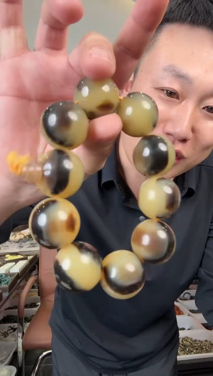 时尚饰品手串卡25       