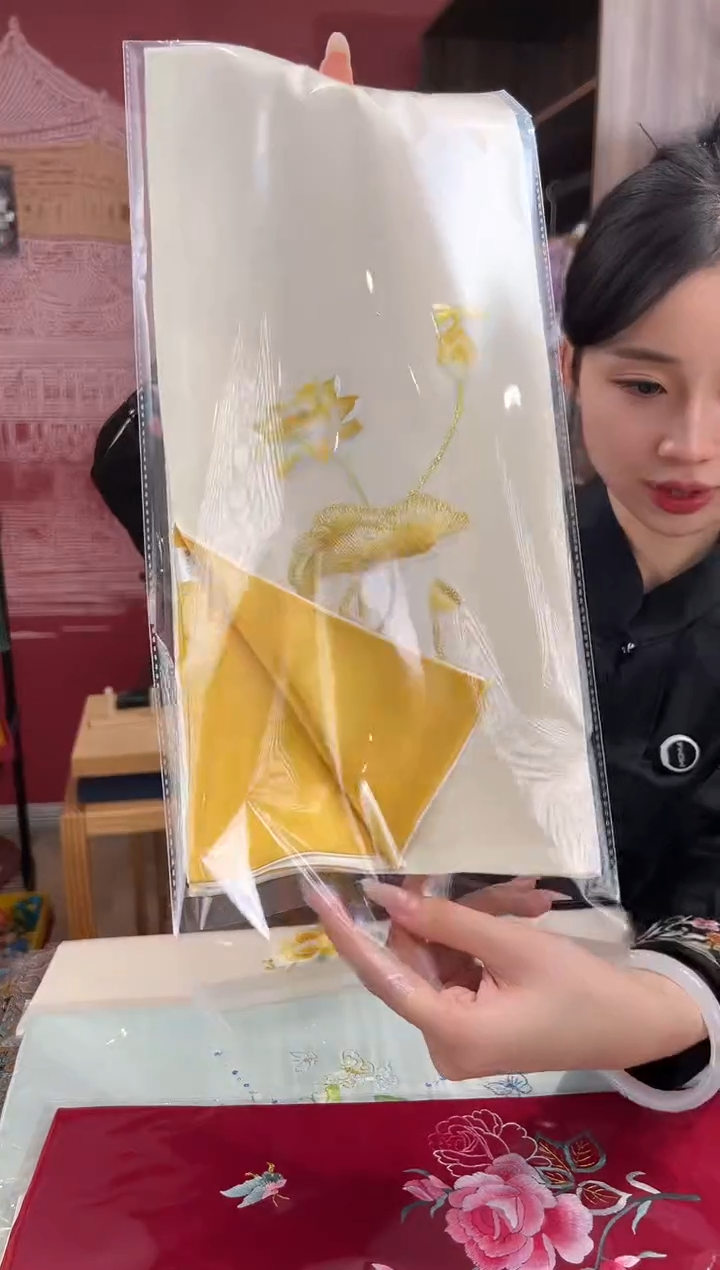 【闪购商品】刺绣苏绣100桑蚕丝丝巾