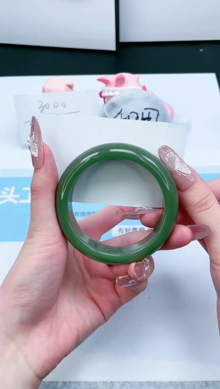 【闪购商品】石英质玉手镯未镶嵌25-56.7