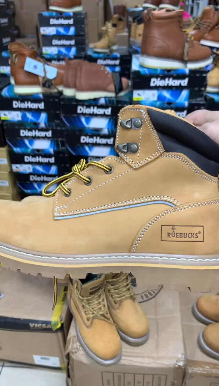 牛皮42码，84703 ，运动鞋码，工装靴，默认微瑕