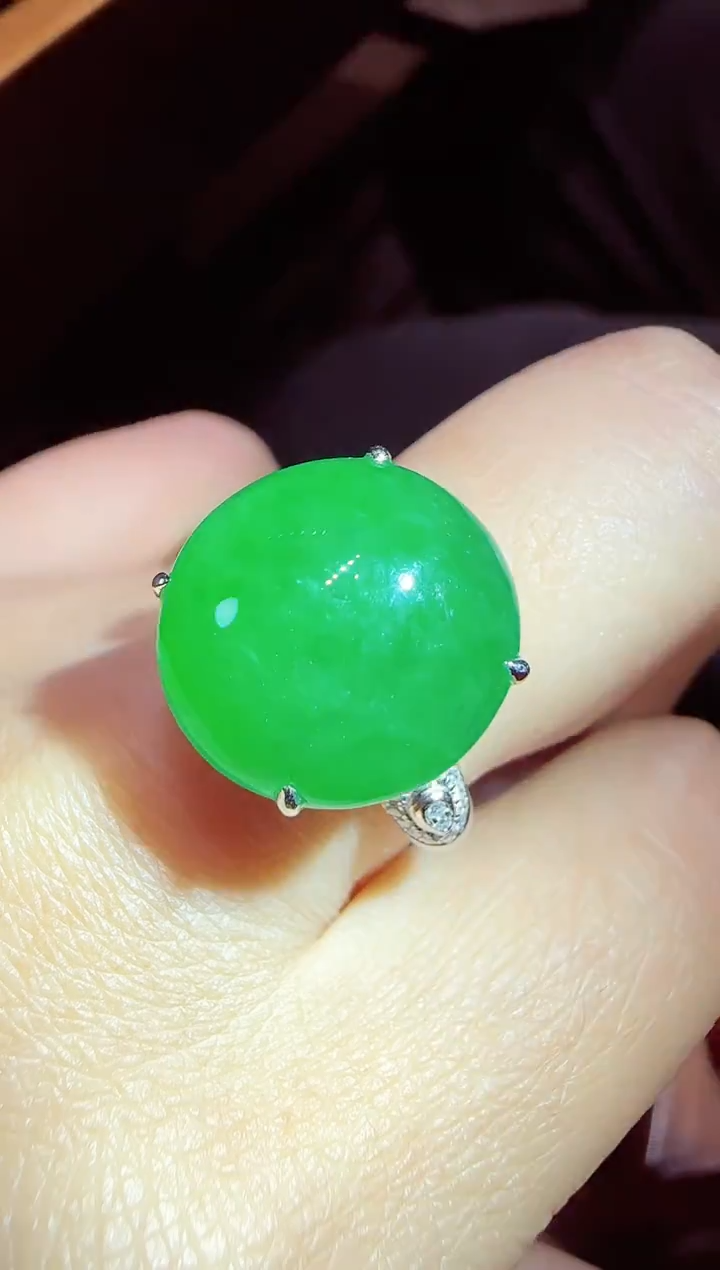 【闪购商品】翡翠戒指18K金镶嵌蛋面