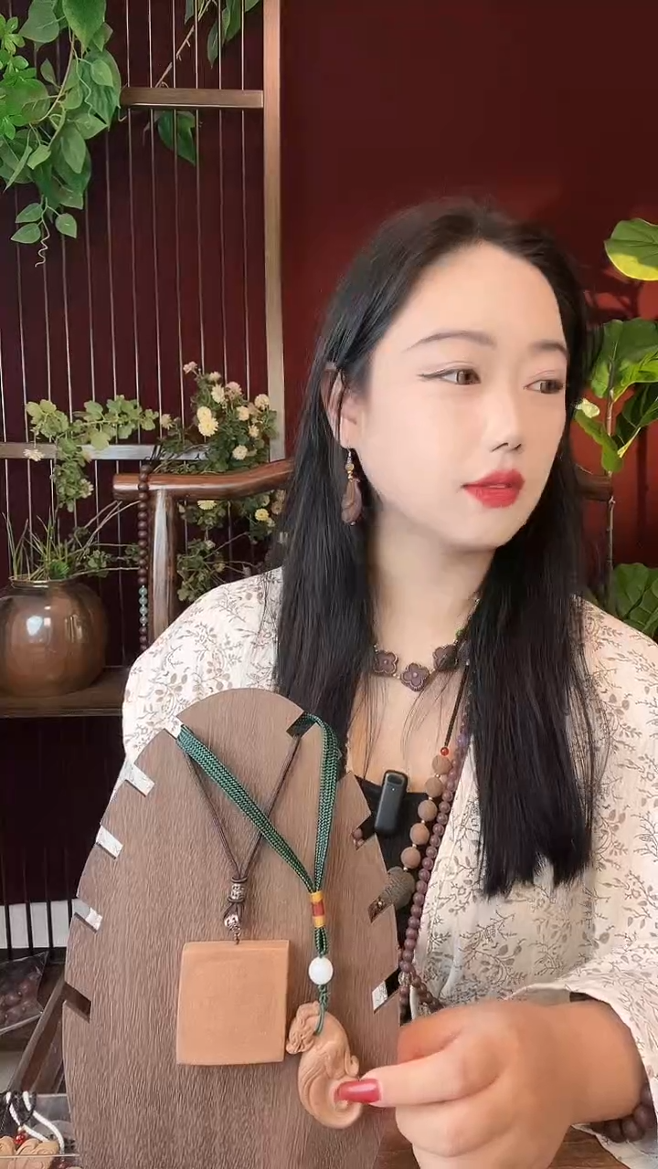 珠串九天荡魔龙牌手把件