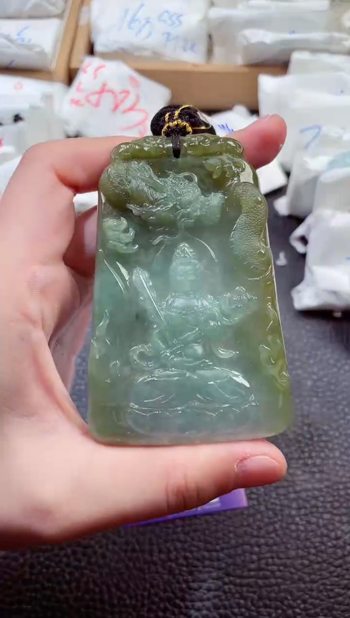 翡翠未镶嵌颈饰00000687御龙虚空