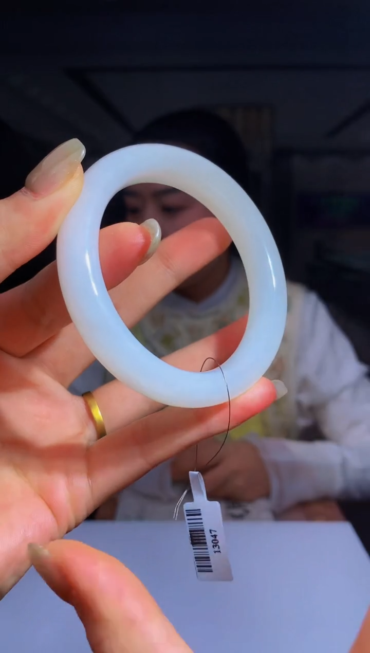 【闪购商品】定制和田玉Boss阳天然和田玉（拍一发一）