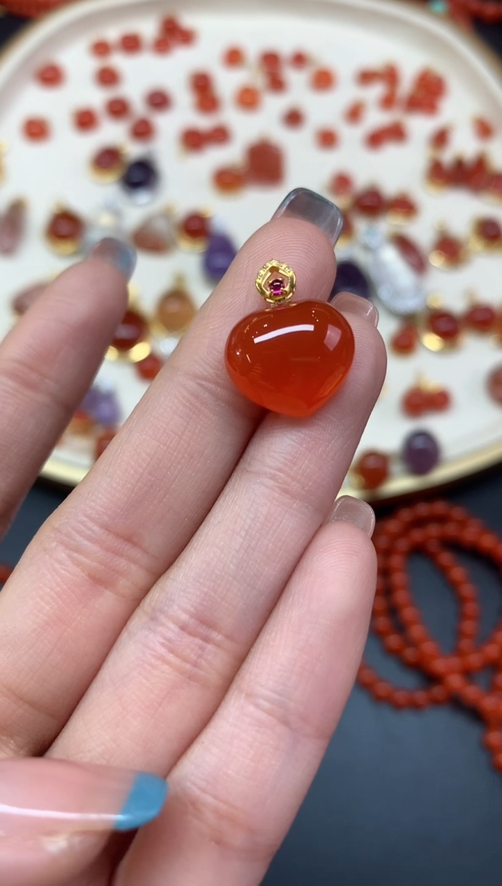 【闪购商品】南红玛瑙吊坠18K金镶嵌吊坠A206|999