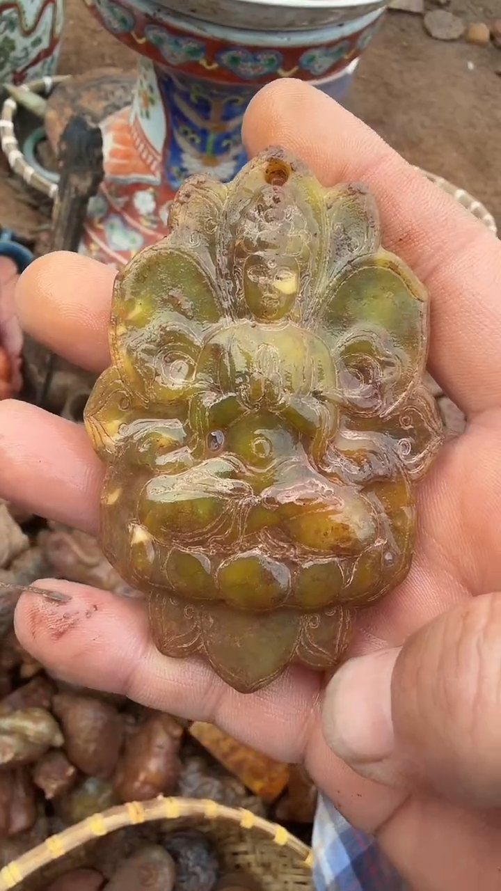 未镶嵌岫岩河磨玉（透闪石质玉）挂件豆*娃岫岩河磨玉