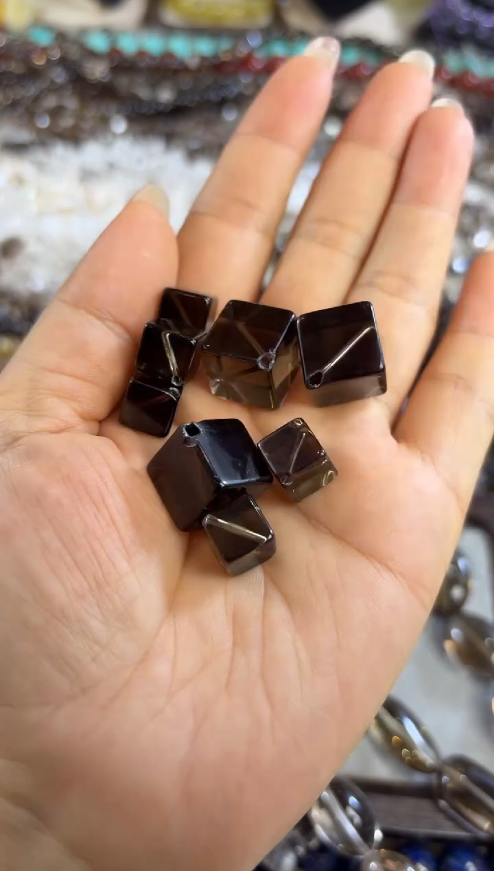 未镶嵌玛瑙/玉髓珠宝半成品K*儿茶晶