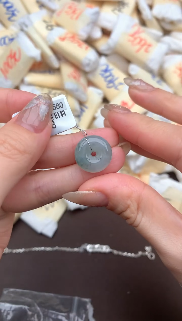 【闪购商品】翡翠挂件未镶嵌  一