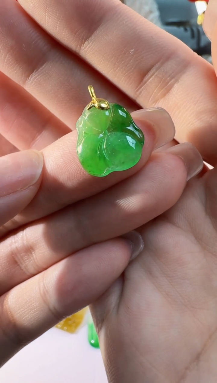 【闪购商品】翡翠18K金镶嵌颈饰缅甸翡翠A货吊坠