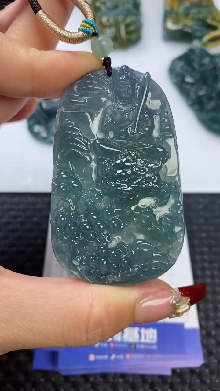 【闪购商品】翡翠颈饰未镶嵌111111111111111