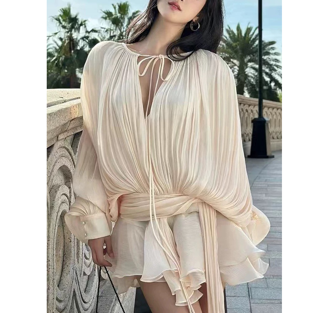 6003性感甜辣风宽松慵懒长袖丝光飘带遮肉修身短款名媛气质套装