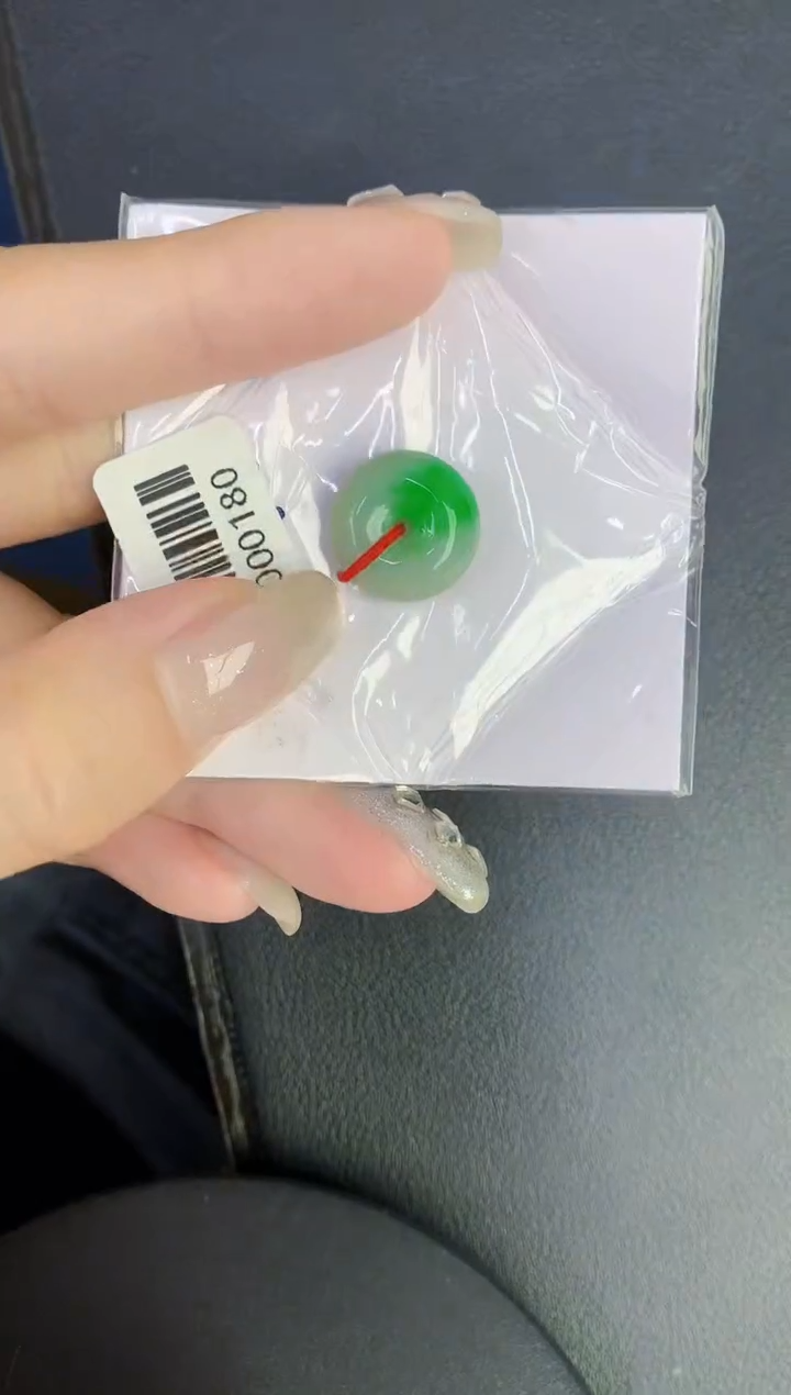 翡翠未镶嵌颈饰缅甸天然翡翠A货