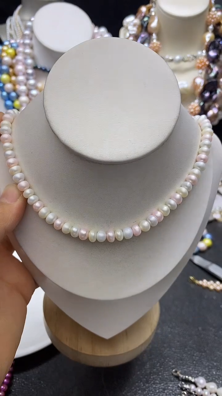 颈饰未镶嵌淡水珍珠多人