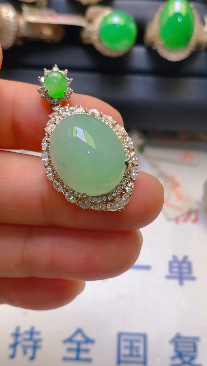 【闪购商品】翡翠耳饰银S925镶嵌天然A货翡翠1