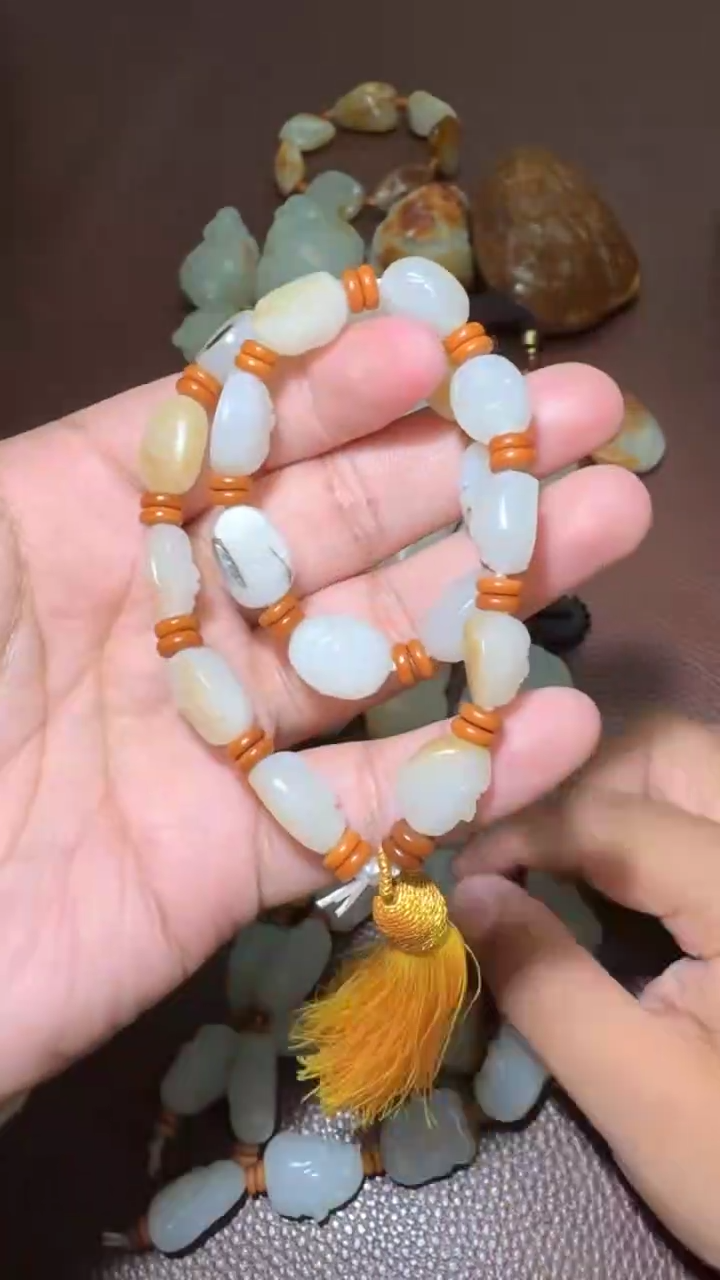 未镶嵌和田玉挂件和田玉