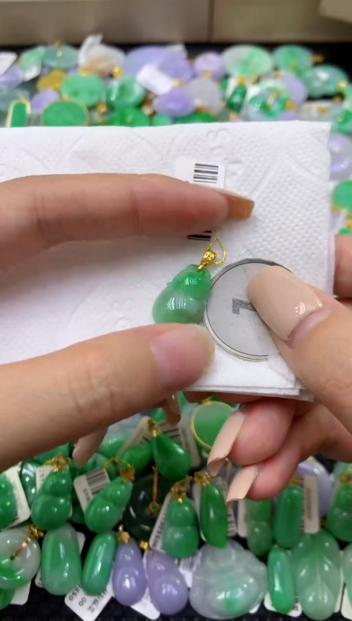 颈饰未镶嵌翡翠天然缅甸翡翠A货