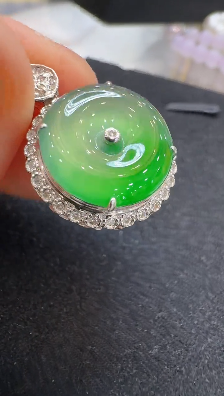 翡翠18K金镶嵌吊坠(不含链)多样性团购发一件