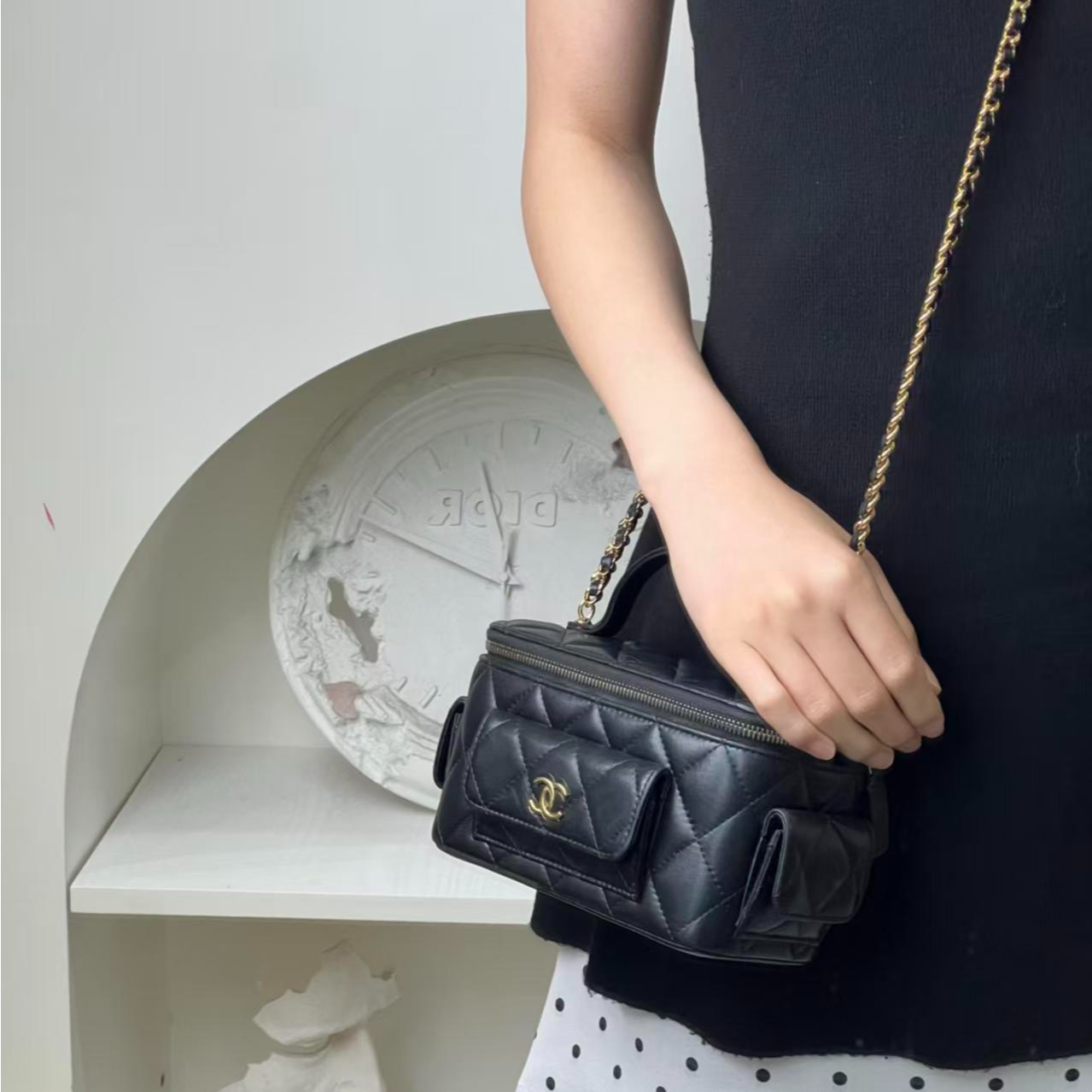 99新 Chanel/香奈儿 香奈儿 22k cargo化妆盒黑金羊/甄选