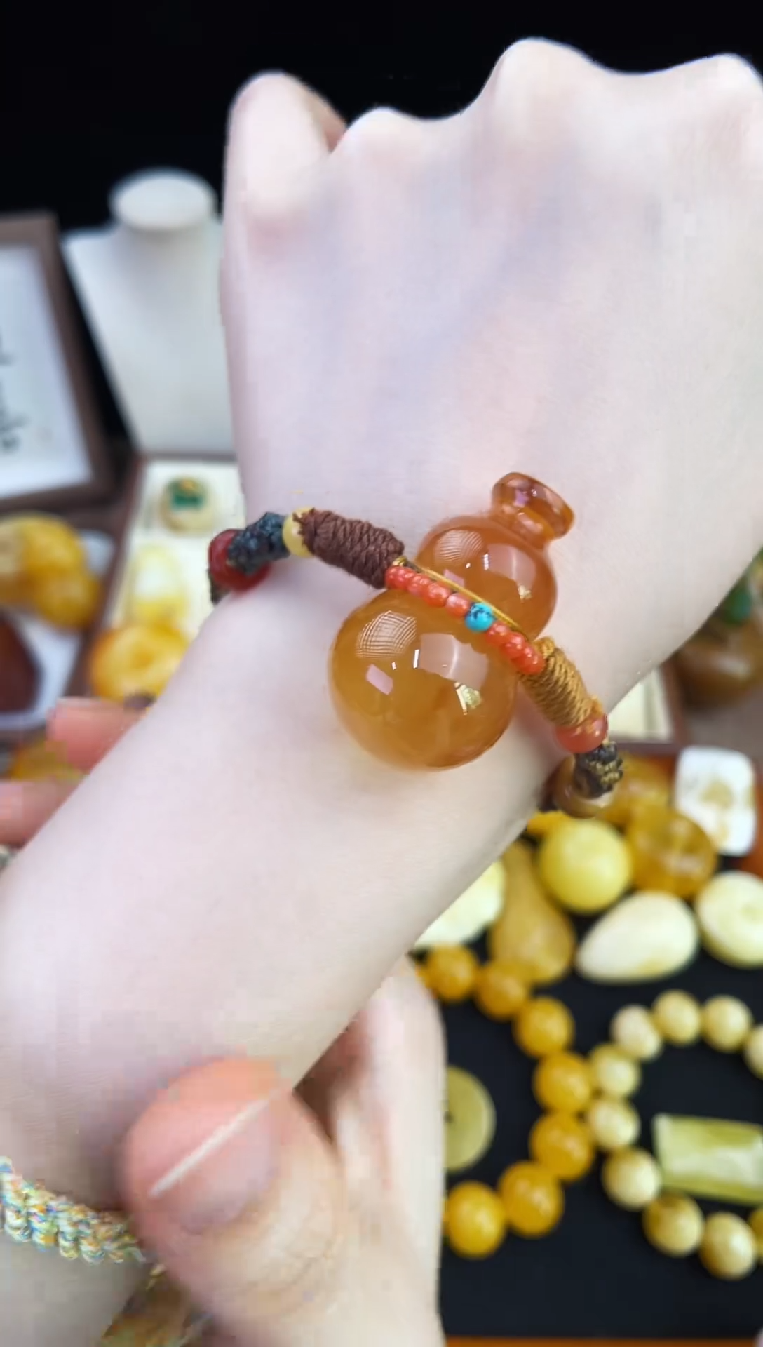 琥珀未镶嵌珠宝奇石柒月