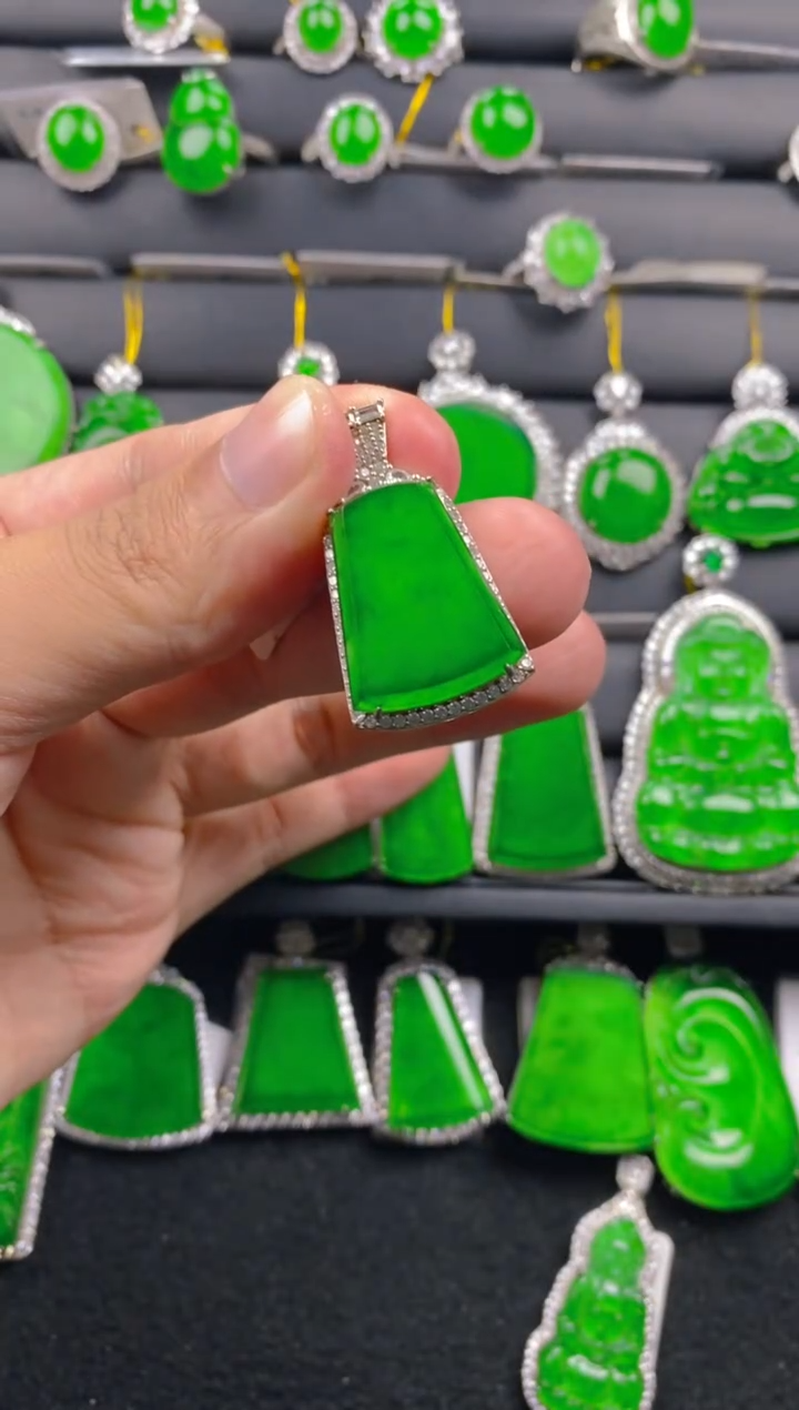 【闪购商品】翡翠颈饰银S925镶嵌11111111