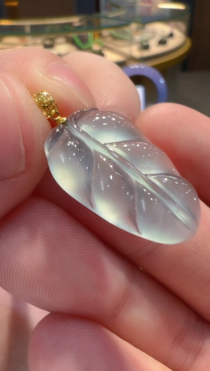 【闪购商品】翡翠吊坠(不含链)18K金镶嵌多样性发货一件