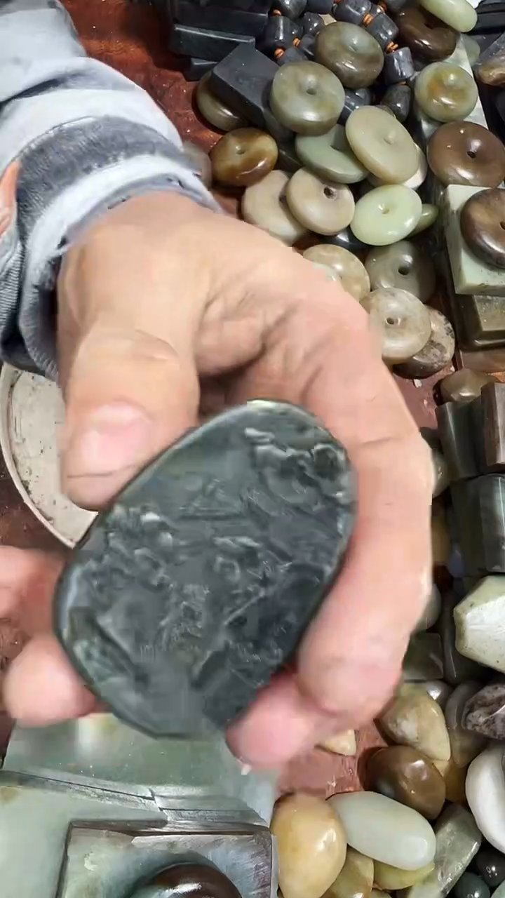 未镶嵌和田玉珠宝半成品1