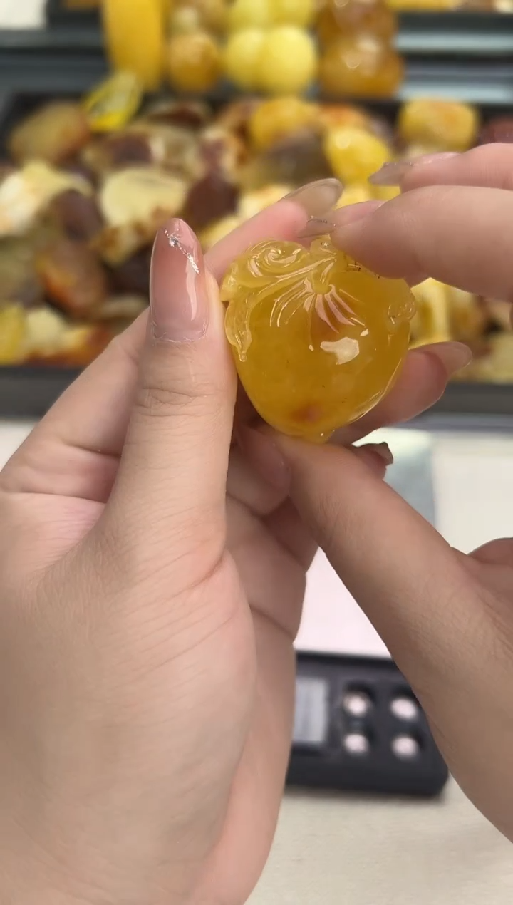 裸石琥珀未镶嵌琥珀蜜蜡吊坠