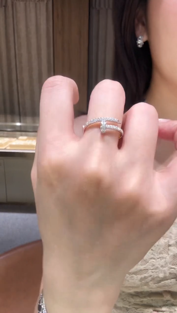 戒指18K金镶嵌钻石AY0192 钉子满钻