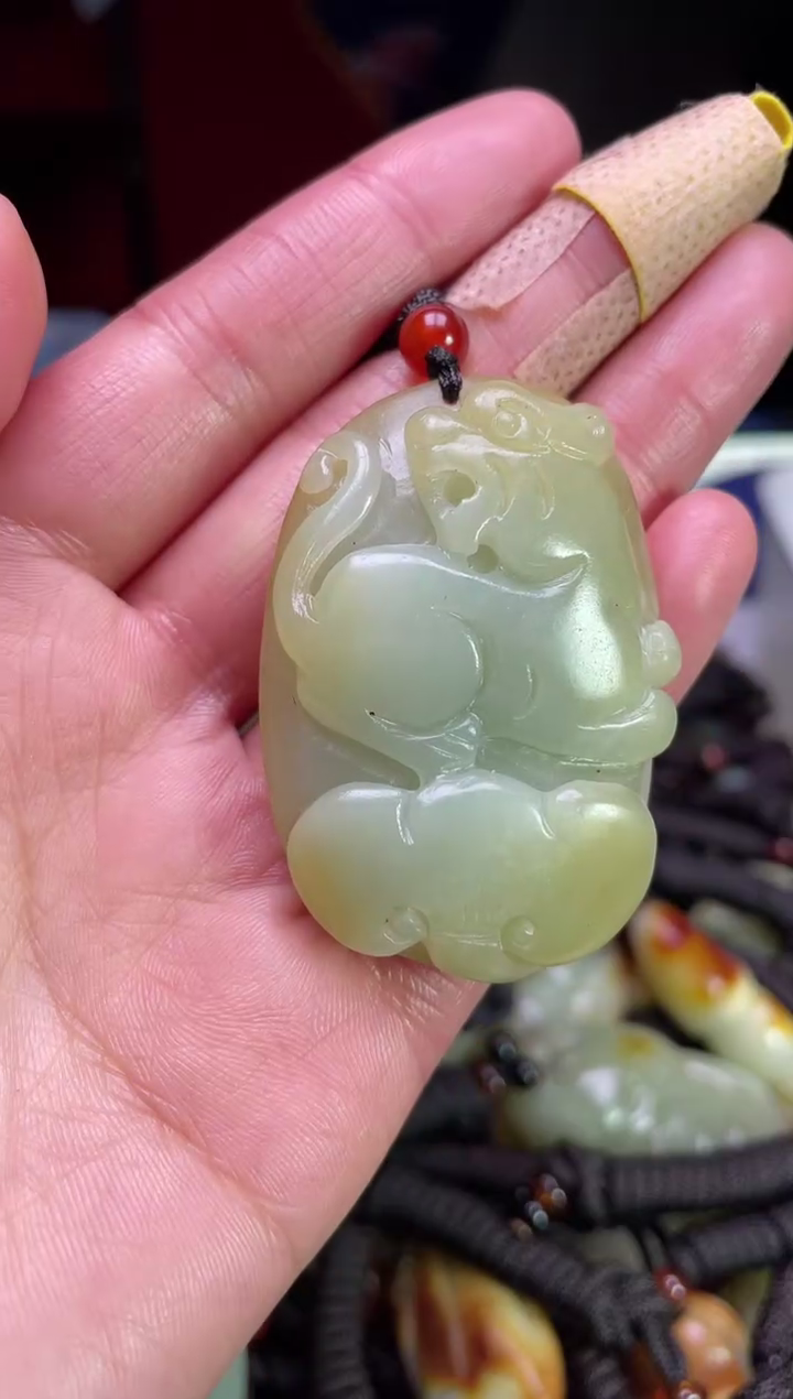 【闪购商品】和田玉颈饰未镶嵌1