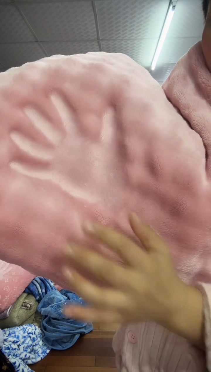 法兰绒粉色泡泡被套2.3*2