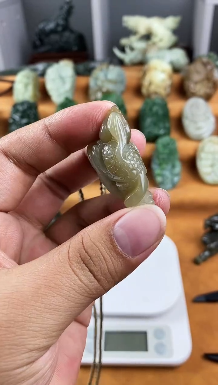 未镶嵌和田玉把件1