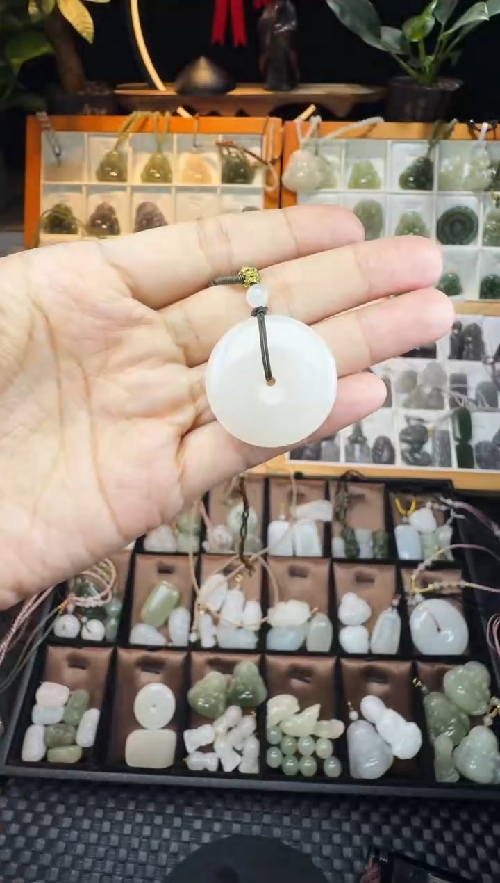 【闪购商品】和田玉颈饰未镶嵌28.8白玉平安扣