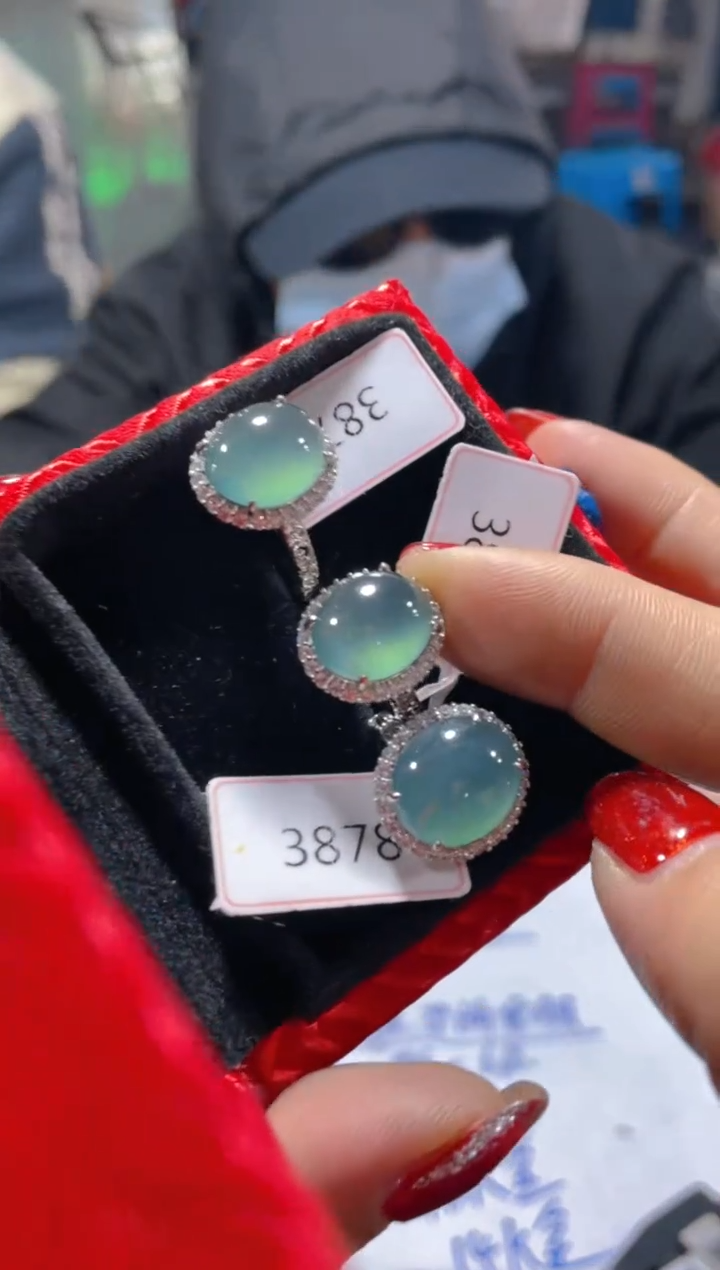 【闪购商品】定制翡翠未镶嵌天然A货翡翠多样性发货拍一发一