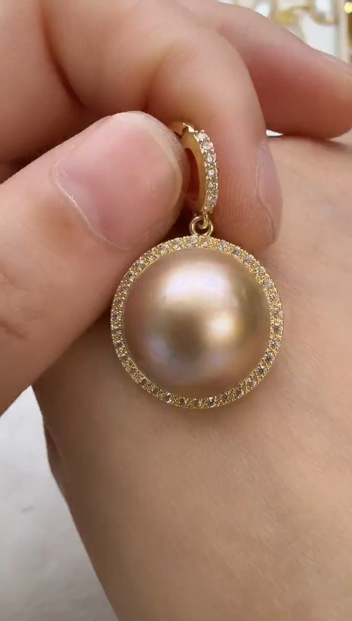 未镶嵌颈饰拼合珍珠（马贝珠）金色太阳花