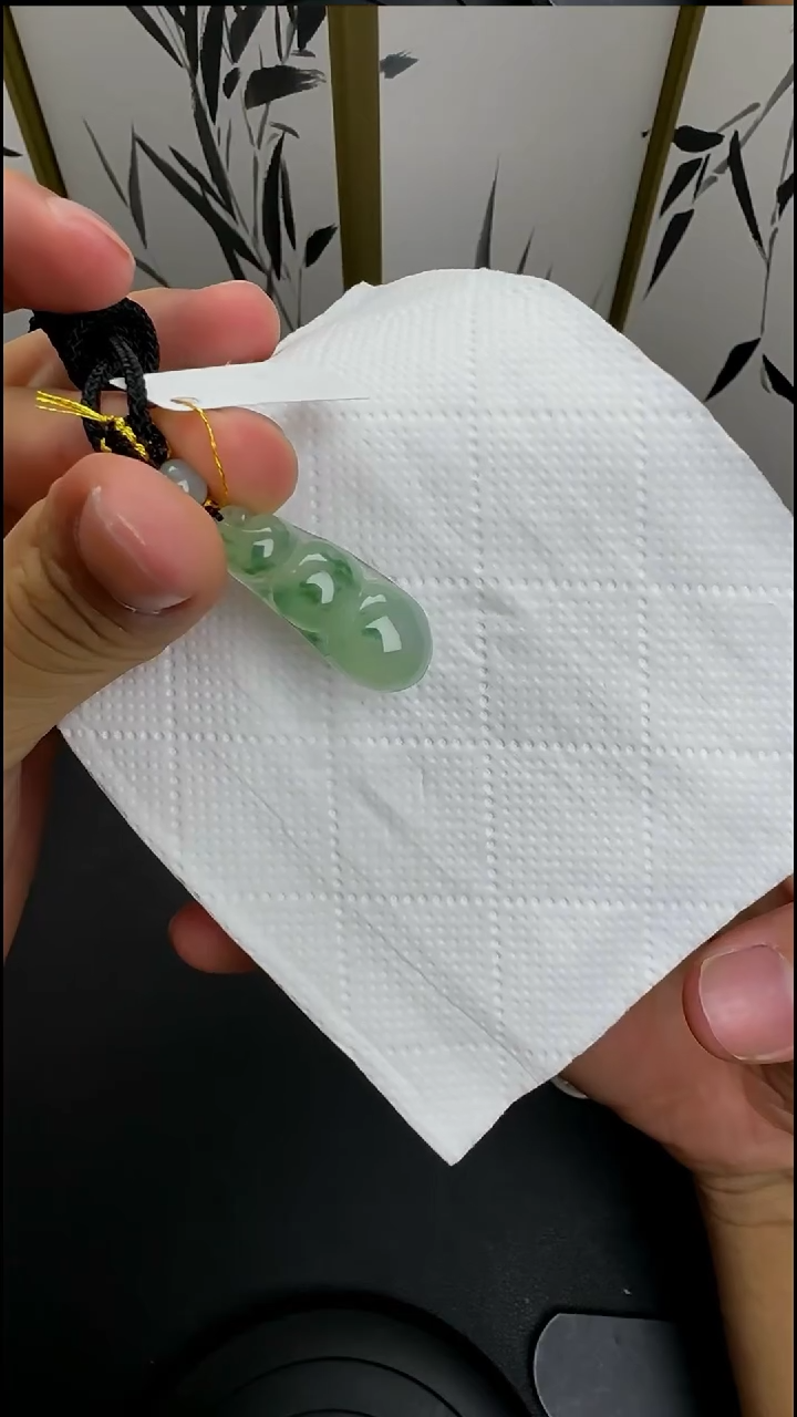 翡翠未镶嵌颈饰DSD0806089