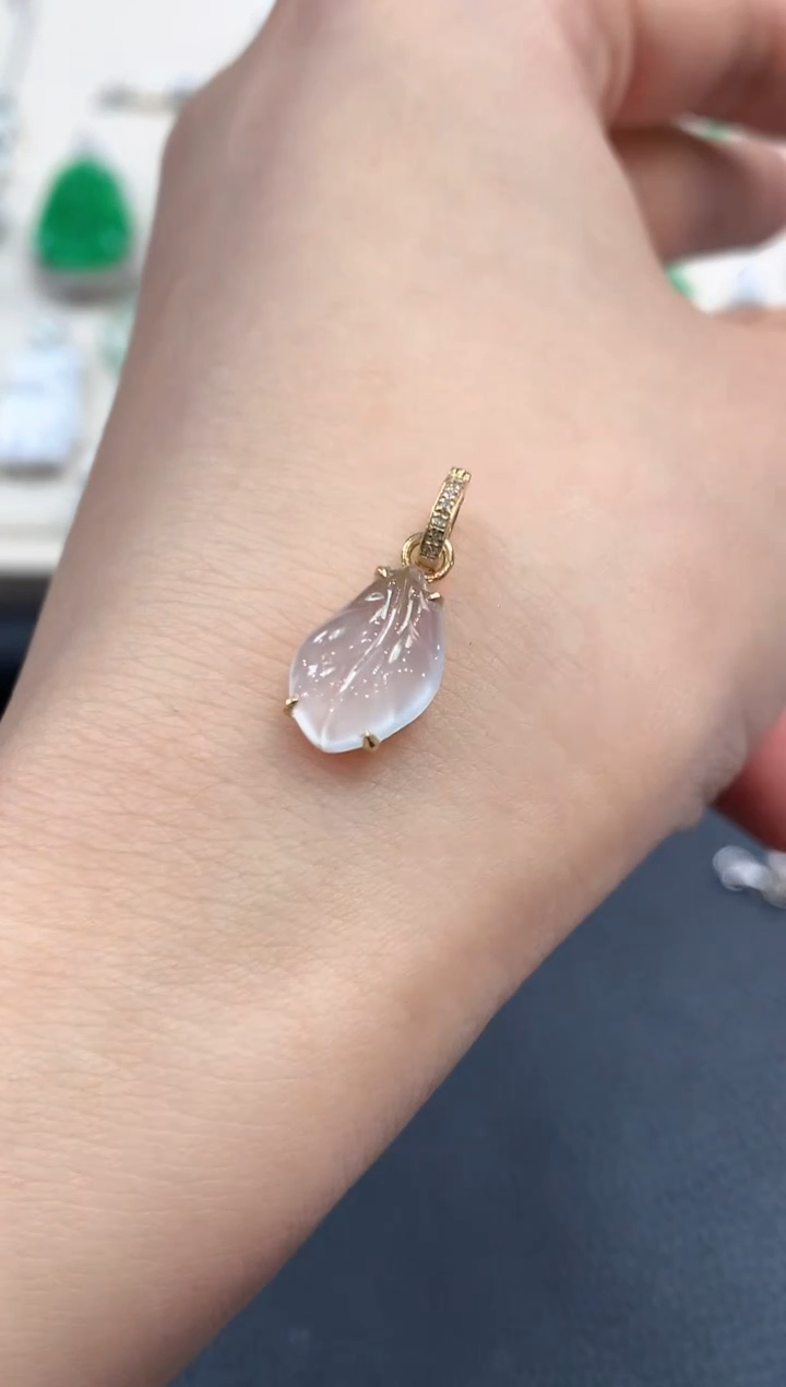 【闪购商品】翡翠吊坠(不含链)18K金镶嵌D13  