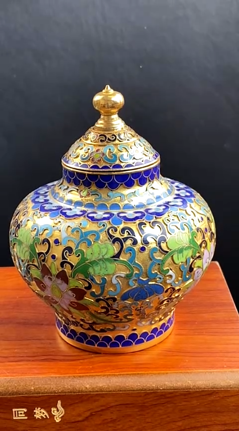 【闪购商品】非遗技艺 景泰蓝罐金地