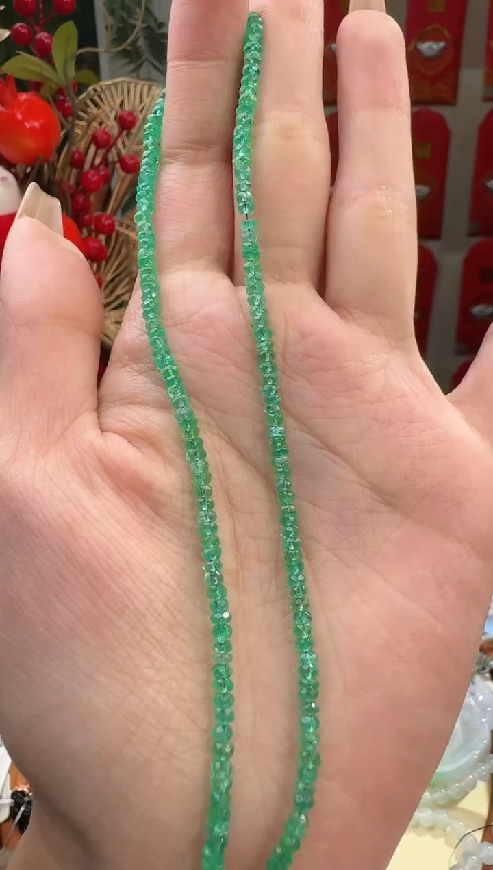 【闪购商品】祖母绿颈饰18K金镶嵌珠串