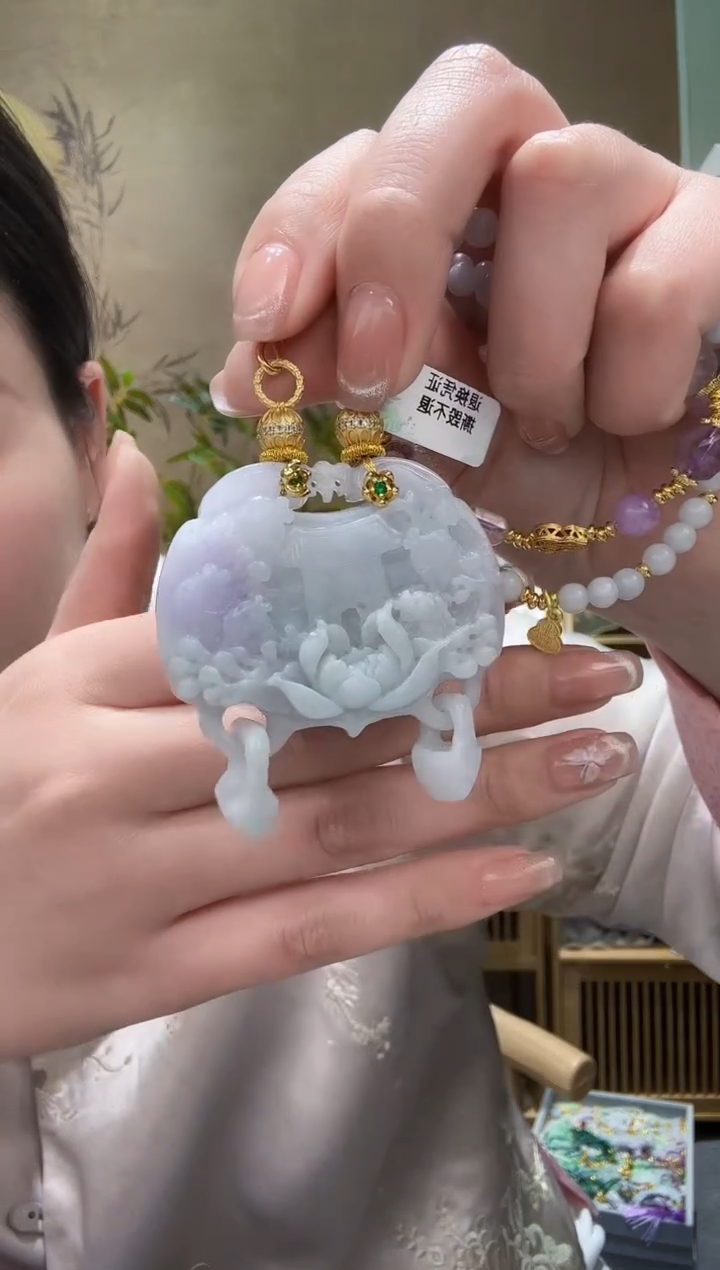 【闪购商品】翡翠颈饰未镶嵌吊坠