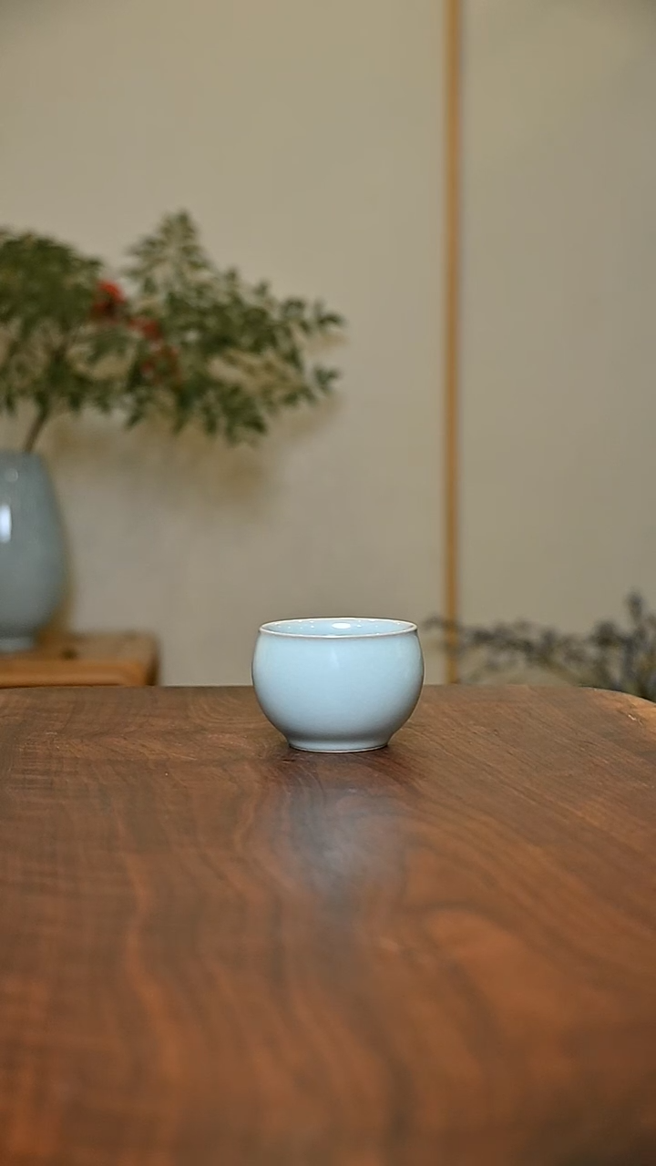 缸杯 天青 微瑕 朱家汝窑款